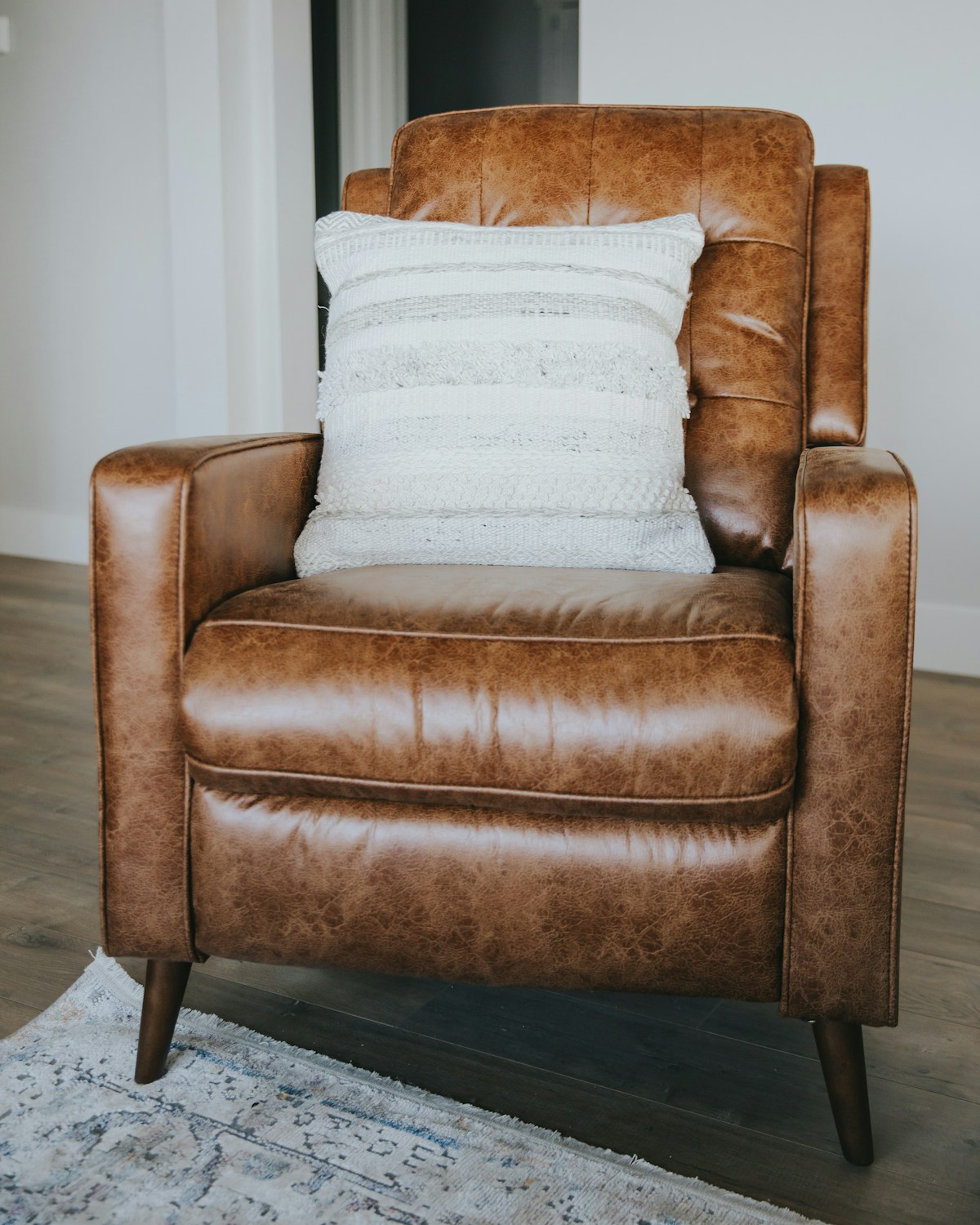 Noir Leather Recliner